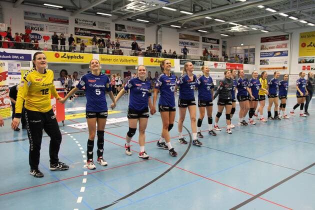 Siegesjubel bei HSG Blomberg-Lippe, HSG Blomberg-Lippe vs Neckarsulmer Union, Handball, 1. Frauen Bundesliga, 24.02.2018, Blomberg Copyright: xEIBNER JanxStrohdiekx EP_JSK