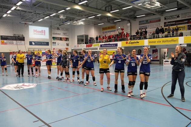 Siegesjubel bei HSG Blomberg-Lippe, HSG Blomberg-Lippe vs Neckarsulmer Union, Handball, 1. Frauen Bundesliga, 24.02.2018, Blomberg Copyright: xEIBNER JanxStrohdiekx EP_JSK