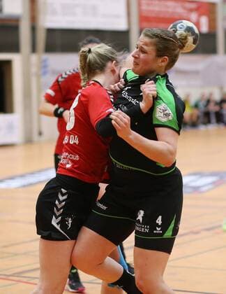 TV Nelingen_TSV Bayer 04 Leverkusen 24.02.2018 Deutschland Hanball Bundesliga Frauen Saison 2017 2018 TV Nellingen-TSV Bayer 04 Leverkusen. Nr.4 Louisa Wolf ( TV Nellingen). Foto Herbert Rudel