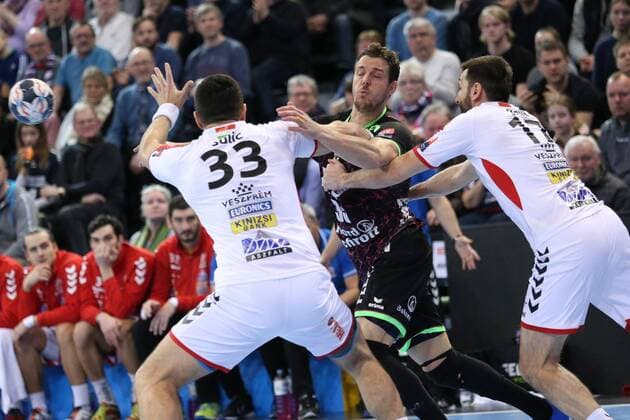 Kentin Mahe (SG Flensburg-Handewitt, 35), Renato Sulic (Telekom Veszprem HC, 33), Dragan Gajic (Telekom Veszprem HC, 17) Flensburg Schleswig-Holstein Deustchland Flens-Arena Copyright: xAgentur54Gradx xSpeedphotosx