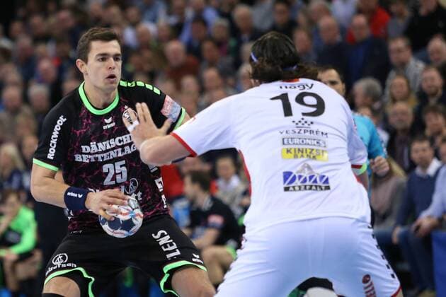 Rasmus Lauge Schmidt (SG Flensburg-Handewitt, 25), Laszlo Nagy (Telekom Veszprem HC, 19) Flensburg Schleswig-Holstein Deustchland Flens-Arena Copyright: xAgentur54Gradx xSpeedphotosx