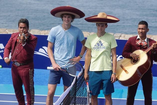 Bilder des Tages - SPORT Tennis, Alexander Zverev bei Promotiontermin für ATP-Turnier in Acapulco February 26, 2018 - EUM20180226DEP05.JPG.ACAPULCO, Gro., Tennis Abierto Mexicano.- La manana de este lunes 26 de febrero de 2018, se celebra un juego de exhibicion entre los jugadores Sasha Zverev y Dominic Thiem, en el marco del inicio de actividades del Abierto Mexicano de tenis de Acapulco, Guerrero. Foto: Agencia EL UNIVERSAL Luis Cortes RDB. Latin News: February 26, 2018  - ZUMAu78_ 20180226_zaf_u78_011 Copyright: xLuisxCortesx