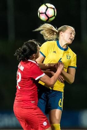 (L-R) Christine Sinclair of Canada women, Magdalena Eriksson of Sweden women during the Algarve Cup 2018 match between Canada and Sweden at the Estadio Municipal da Bela Vista on February 28, 2018 in Parchal, Portugal Algarve Cup 2018 2017 2018 xVIxVIxImagesx xGerritxvanxKeulenxIVx 10214807
