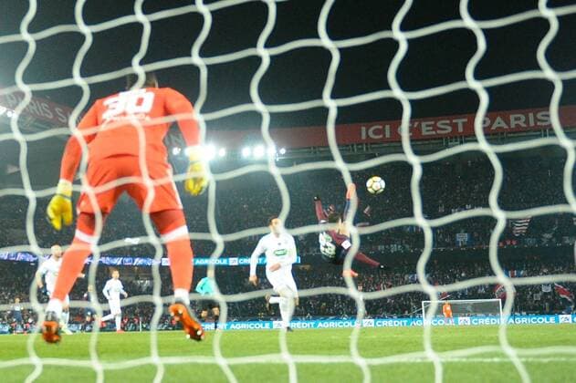 Bilder des Tages - SPORT 23 JULIAN DRAXLER (psg) - RETOURNE ACROBATIQUE FOOTBALL : Paris SG vs Marseille - Coupe de France - 28 02 2018 AnthonyBIBARD FEP Panoramic 