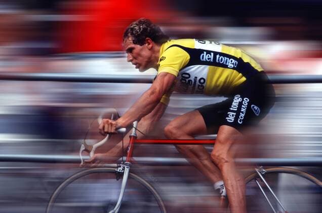 Dietrich Didi Thurau geb.06.11.1954 galt in jungen Jahren als größtes Deutsches Radrenn-Talent und Deutschland aber nach der Tour de France 1977 auch in Frankreich wo er als der blonde Engel geadelt wurde