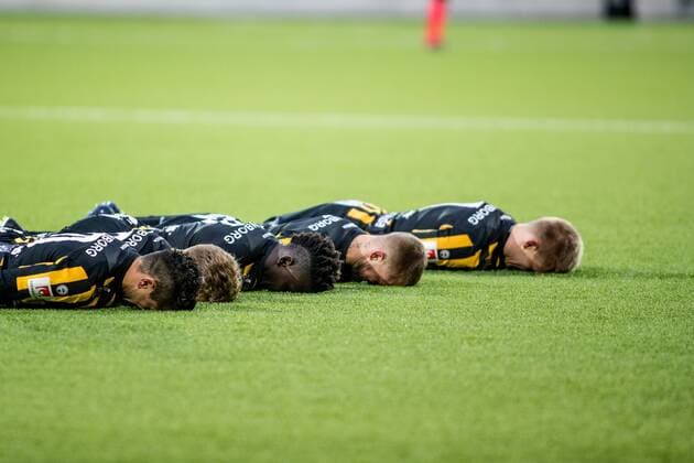 Themen der Woche - SPORT Bilder des Tages - SPORT 180303 Häckens spelarnas jublar efter 1-1 under fotbollsmatchen i Svenska Cupen mellan Häcken och Sundsvall den 3 mars 2018 i Göteborg. *** 180303 Häckens players cheer for 1 1 during the soccer match in the Swedish Cup between Häcken and Sundsvall on March 3, 2018 in Gothenburg  Copyright: NICKLASxELMRIN BB180303ZB030