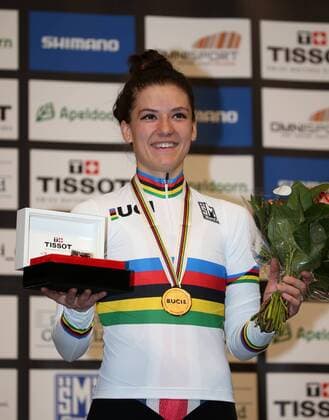 UCI 2018 Track cycling Rad Radsport Bahnrad Bahn World Championships, UCI Bahn Weltmeisterschaften 2018, Apeldoorn (NED), 03.03.2018, xmdx, Womens Individual Pursuit Victory Ceremony, World Champion Chloe DYGERT (USA, United States of America) gold, 2018 Track Cycling World Championships