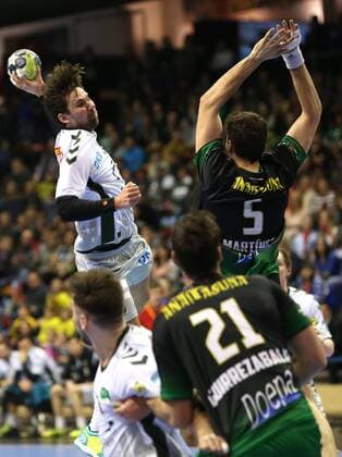 Handball - EHF-Pokal, Gruppe B, 10. Spieltag Füchse Berlin - Helvetia Anaitasuna Bild: Fabian Wiede Handball - EHF-Pokal - Füchse Berlin - Helvetia Anaitasuna