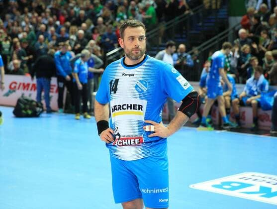 04.03, xfgx, Handball DHB-Pokal 1 4 Finale, HSG Wetzlar - TVB Stuttgart, emspor, v.l. Enttäuschung bei Nr.14 Simon Baumgarten (TVB Stuttgart) Wetzlar