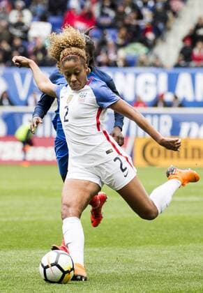 HARRISON, NJ - MARCH 04: Casey Short (2) of the USWNT winds up for a shot during a She Believes Cup match between the USWNT and France on March 04, 2018, at Red Bull Arena, in Harrison, N.J. The game ended in a 1-1 tie. (Photo by Tony Quinn Icon Sportswire) SOCCER: MAR 04 SheBelieves Cup - USA v France Icon25518030463 EDITORIAL USE ONLY