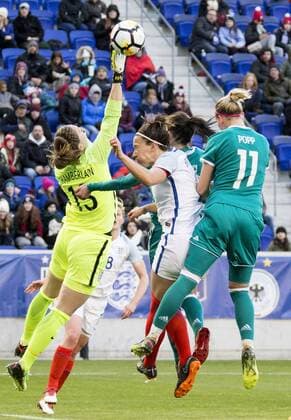 HARRISON, NJ - MARCH 04: Siobhan Chamberlain (13) of England makes a save during a She Believes Cup match between England and Germany, on March 04, 2018, at Red Bull Arena, in Harrison, N.J. The game ended in a 2-2 tie. (Photo by Tony Quinn Icon Sportswire) SOCCER: MAR 04 SheBelieves Cup - England v Germany Icon25518030412 EDITORIAL USE ONLY