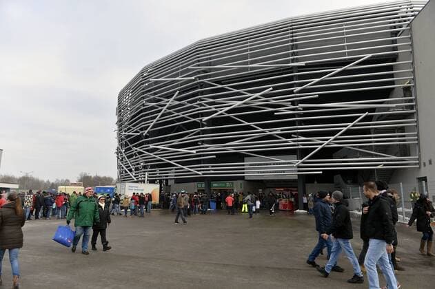 Fußball, Stadiongeschichte FC Augsburg 03.03.2018, Fussball 1.Liga 2017 2018, 25.Spieltag, FC Augsburg - TSG Hoffenheim, in der WWK-Arena Augsburg. Die Außenfassade der WWK-Arena.