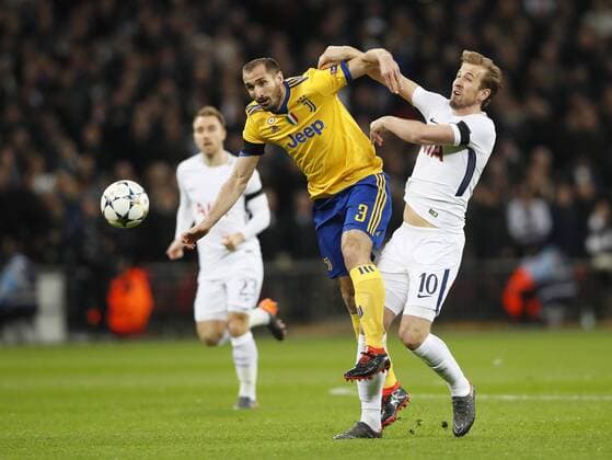 Tottenham s Harry Kane tussles with Juventus Giorgio Chiellini during the Champions League Round of 16 match at Wembley Stadium, London. Picture date: March 7th 2018. Picture credit should read: David Klein Sportimage EDITORIAL USE ONLY. No use with unauthorised audio, video, data, fixture lists, club league logos or live services. Online in-match use limited to 120 images, no video emulation. No use in betting, games or single club league player publications.