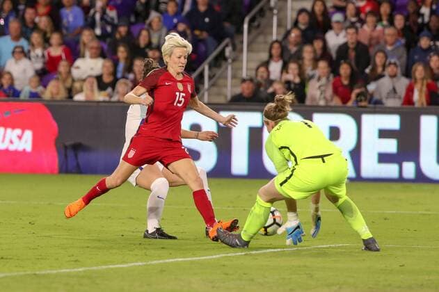 ORLANDO, FL - MARCH 07: England goalkeeper Karen Bardsley (1) stops a shot on goal from United States forward Megan Rapinoe (15) during the SheBelieves Cup soccer match between England and The United States on March 7, 2018 at Orlando City Stadium in Orlando FL. (Photo by Joe Petro Icon Sportswire) SOCCER: MAR 07 SheBelieves Cup - USA v England Icon20180307515 EDITORIAL USE ONLY