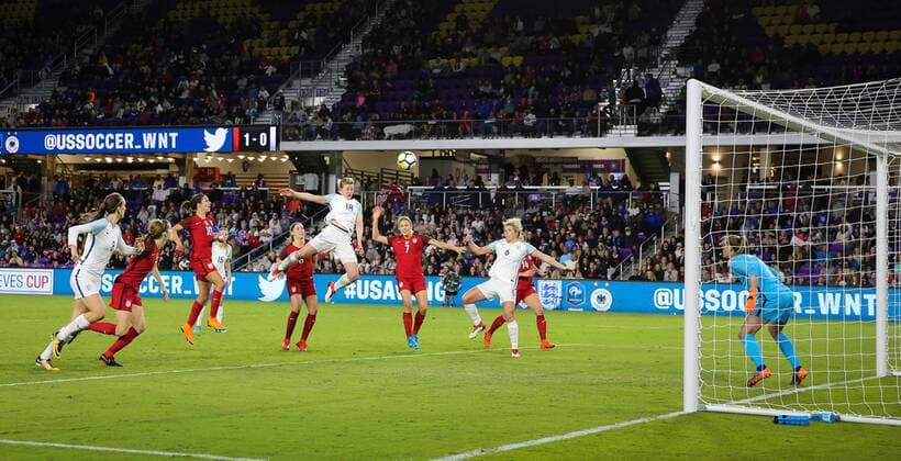 March 7, 2018 - Orlando, Florida, USA - England forward Ellen White (18) leaps as she heads the ball for a goal during the second half of the SheBelieves Cup women s soccer match between the USA Women s national team Nationalteam and the English Women s National Team at the Orlando City Stadium in Orlando, Florida. USA won 1-0. Soccer 2018: SheBelieves Cup - USA vs England MAR 07 - ZUMAh333 20180307_zap_h333_001 Copyright: xMarioxHoubenx