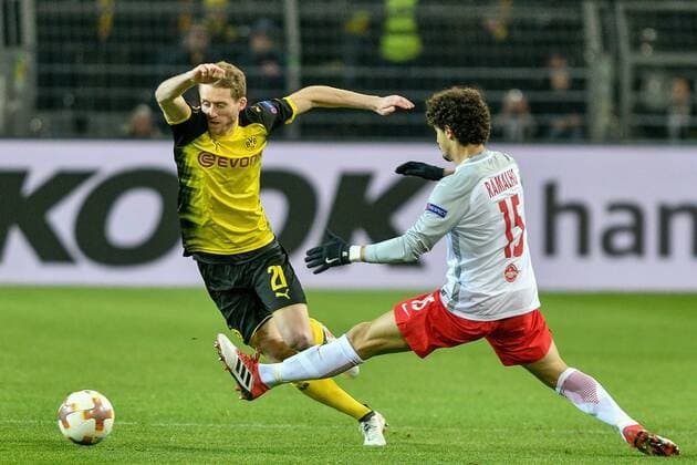 GER, 1.FBL, Borussia Dortmund vs RB Salzburg 08.03.2018, Signal Iduna Park, Dortmund, GER, 1.FBL, Borussia Dortmund vs RB Salzburg, im Bild v. li. im Zweikampf Andre Schuerrle Schürrle ( 21, Borussia Dortmund) Andre Ramalho ( 15, RB Salzburg)