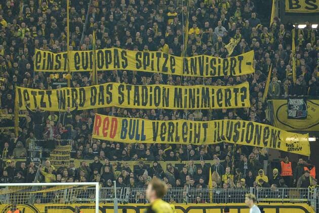 GER, 1.FBL, Borussia Dortmund vs RB Salzburg 08.03.2018, Signal Iduna Park, Dortmund, GER, 1.FBL, Borussia Dortmund vs RB Salzburg, im Bild Fankurve Fans Fanblock Transparent gegen Red Bull