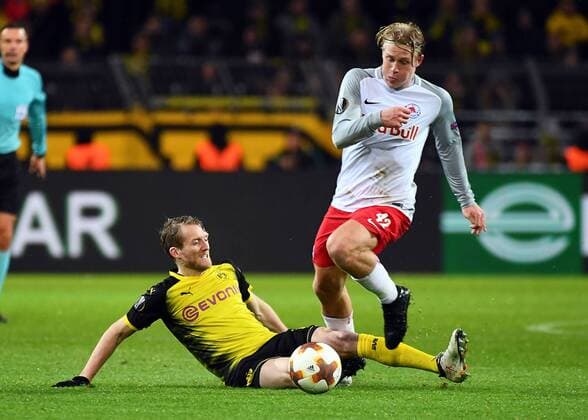 08.03.2018, xjhx, Fussball Europa League, Borussia Dortmund - RB Salzburg, emspor, v.l. Andre Schuerrle (Borussia Dortmund), Xaver Schlager (FC Red Bull Salzburg) Dortmund