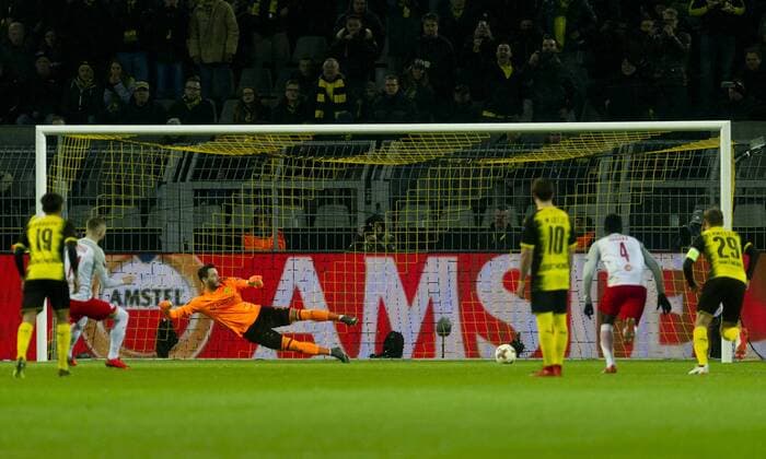 Dortmund, Germany 08.03.2018, UEFA Europa League - 2017 18 Season, Achtelfinale, Borussia Dortmund - Red Bull Salzburg, Tor zum 0:1 durch Valon Berisha (RBS) ( DeFodi053