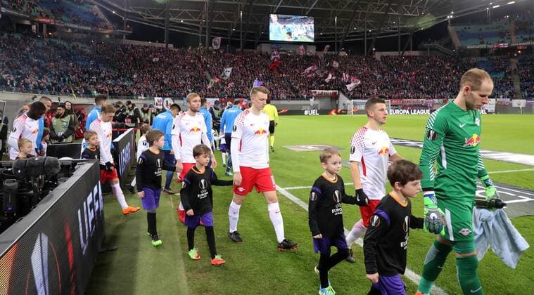 RB Leipzig - St.Petersburg Fussball Euro League Leipzig, 08.03.2018, Red Bull Arena, Fussball, UEFA EURO EM Europameisterschaft Fussball League, Achtelfinale, Hinspiel , RB Leipzig vs. Zenit St. Petersburg. , Im Bild; Einlauf der Mannschaften. ,