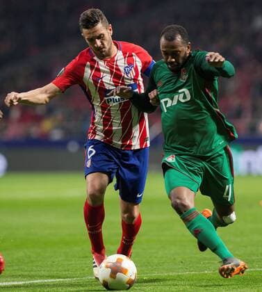 Atletico de Madrid s Koke (L) vies for the ball with Lokomotiv s Manuel Fernandes during the UEFA Europa League round of 16 first leg match bewteeen Atletico Madrid and Lokomotiv at the Wanda Metropolitano stadium in Madrid, Spain, 08 March 2018. Atletico Madrid vs. Lokomotiv !ACHTUNG: NUR REDAKTIONELLE NUTZUNG!  Copyright: xRodrigoxJimenezx MAD018 20180308-636561411055572039
