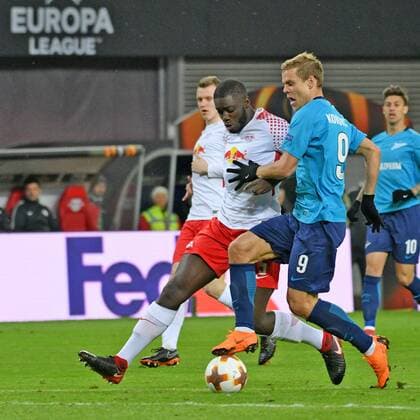 Dayot Upamecano (RB Leipzig) li. und Aleksandr Kokorin (Zenit St. Petersburg) re., RB Leipzig vs. Zenit St. Petersburg, Fussball, UEFA Europa League, 08.03.2018, Leipzig Copyright: xEIBNER BertxHarzerx EP_BHR