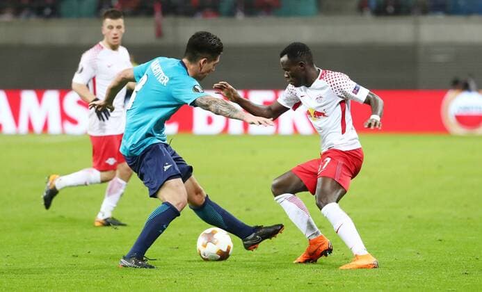 RB Leipzig - St.Petersburg Fussball Euro League Leipzig, 08.03.2018, Red Bull Arena, Fussball, UEFA EURO EM Europameisterschaft Fussball League , Achtelfinale Hinspiel, RB Leipzig vs. FK Zenit St. Petersburg , Im Bild v.l.: MatiasÊKranevitter (8, Zenit) und Bruma (17, RB Leipzig). ,