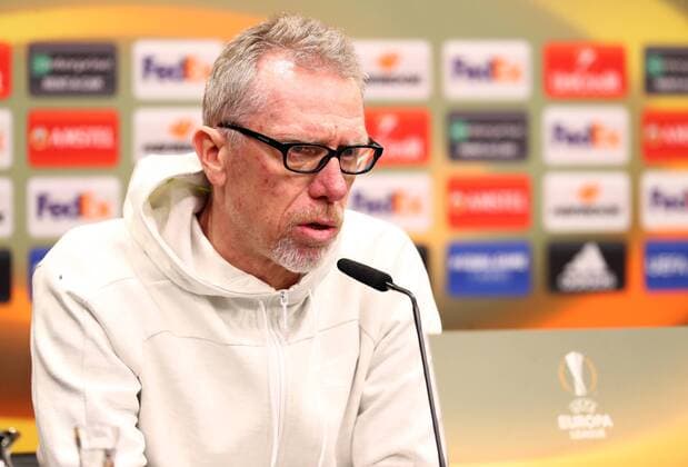 Donnerstag 08.03.2018, Saison 2017 2018, Euro League Achtelfinale Hinspiel im Dortmunder Signal Iduna Park, BVB 09 Borussia Dortmund - FC Salzburg, Peter Stöger (Trainer, BVB) auf der anschliessenden Pressekonferenz