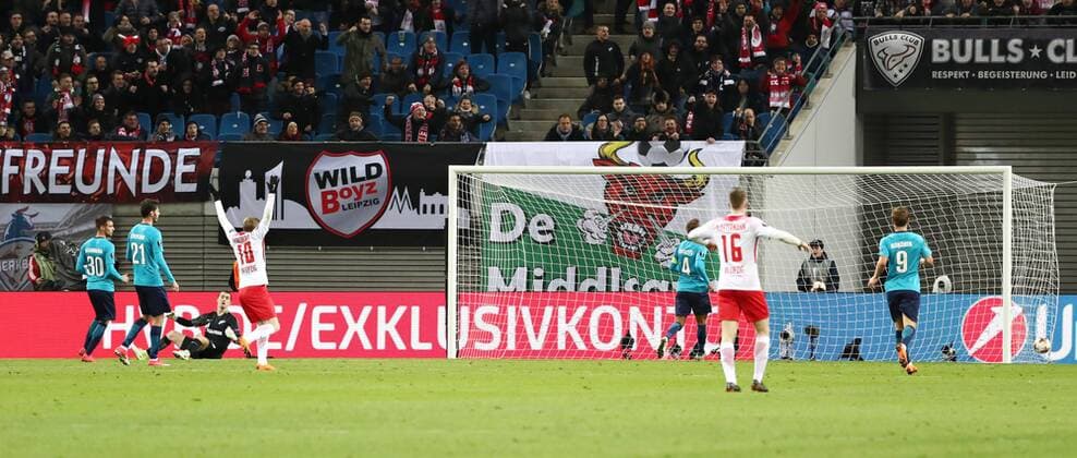 Bilder des Tages - SPORT RB Leipzig - St.Petersburg Fussball Euro League Leipzig, 08.03.2018, Red Bull Arena, Fussball, UEFA EURO EM Europameisterschaft Fussball League , Achtelfinale Hinspiel, RB Leipzig vs. FK Zenit St. Petersburg , Tor für RB Leipzig. Im Bild: Bruma (nicht im Bild, RB Leipzig) hat zum 1:0 getroffen. ,