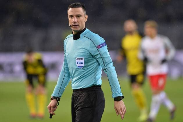 Fußball Europa League Achtelfinale Borussia Dortmund - FC Salzburg am 08.03.2018 im Signal Iduna Park in Dortmund Schiedsrichter Slavko Vincic ( SVN )