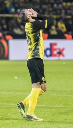 Fußball: UEFA Europa League, EL, Saison 2017 2018, Achtelfinale, Borussia Dortmund - RB Salzburg in Dortmund (Nordrhein-Westfalen). Dortmunds Ömer Oemer Toprak schlägt die Hände vor das Gesicht. Copyright: xKirchner DavidxInderliedx