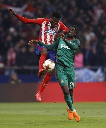 Partido de ida de octavos de Europa League entre el Atletico y el Lokomotiv. En la imagen, Thomas y Eder.Europa League 1 16 first leg match between Atletico and Lokomotiv. In this picture, Thomas and Eder. 