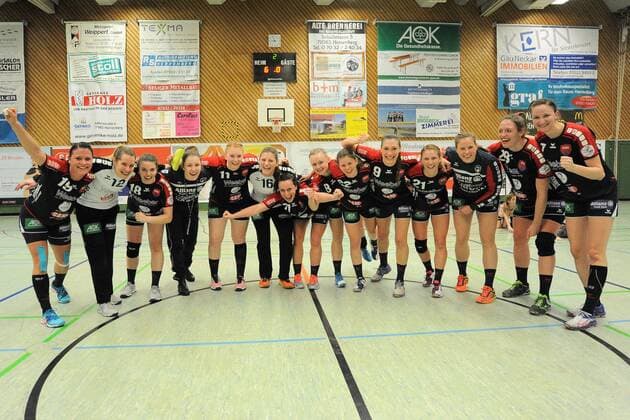 Jubel der Kuties nach dem Heimsieg SG H2Ku Herrenberg Kuties,Handball,Ligaspiel,10.03.2018, Foto:TBaur Eibner Herrenberg Copyright: xBaur xEibner-Pressefotox EP_Toba