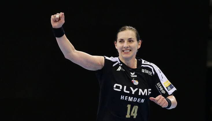 Ludwigsburg , Handball EHF Champions-League , SG BBM Bietigheim vs. FTC-Rail Cargo Hungaria , Karolina Kudlacz - Gloc ( BBM )