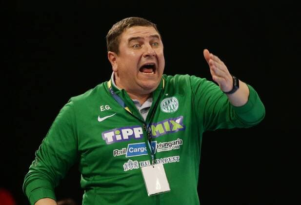 Ludwigsburg , Handball EHF Champions-League , SG BBM Bietigheim vs. FTC-Rail Cargo Hungaria , Gabor Elek ( Trainer Hungaria )