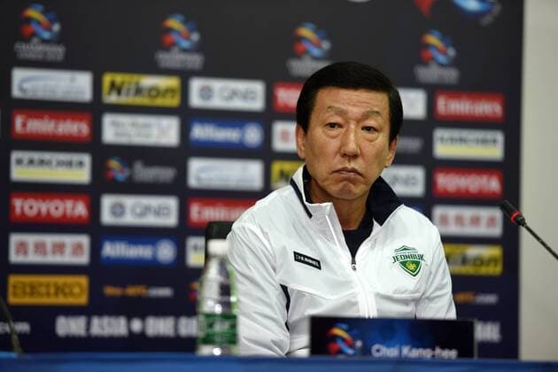 Head coach Choi Kang-hee of South Korea s Jeonbuk Hyundai Motors attends a press conference PK Pressekonferenz before the Group E match against China s Tianjin Quanjian during the 2018 AFC Champions League in Tianjin, China, 13 March 2018. Jeonbuk Hyundai Motors gears up for AFC group match against Tianjin Quanjian  20180313_50191