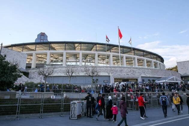 Besiktas Fans vor dem Vodafone Park, Besiktas Istanbul vs. FC Bayern Muenchen, Fussball, Achtelfinale, Champions League, 14.03.2018 Istanbul Istanbul Tuerkei