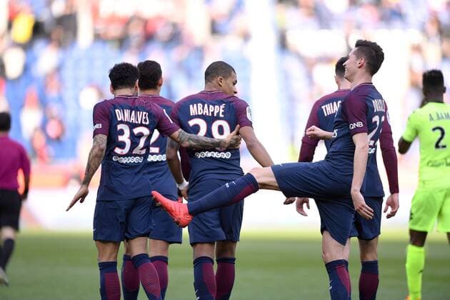 29 KYLIAN MBAPPE (PSG) - 23 JULIAN DRAXLER (PSG) - JOIE FOOTBALL : Paris SG vs Angers - Ligue 1 Conforama - 14 03 2018 AnthonyBIBARD FEP Panoramic 