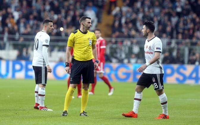 Fußball, CL, Besiktas Istanbul - Bayern München Refrree ¦¦ during Besiktas - Bayern Munich UEFA Champions League round of 16 second leg soccer match in Vodafone Arena, Istanbul, Turkey, Mar 14, 2018.  Copyright: tolgaxAdanali 15949722