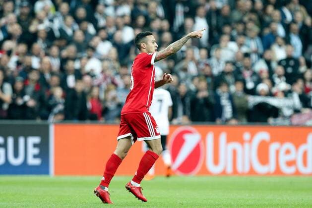 Torjubel von Thiago Alcantara 6 (FC Bayern Muenchen) zum 0:1, Besiktas Istanbul vs. FC Bayern Muenchen, Fussball, Achtelfinale, Champions League, 14.03.2018 Istanbul Istanbul Tuerkei