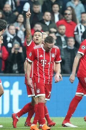 Torjubel von Thiago Alcantara 6 (FC Bayern Muenchen) zum 0:1, Besiktas Istanbul vs. FC Bayern Muenchen, Fussball, Achtelfinale, Champions League, 14.03.2018 Istanbul Istanbul Tuerkei