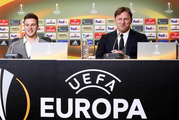 RB Leipzig - PK St.Petersburg Euro League Sankt Petersburg, 14.03.2018, Krestowski-Stadion, Fussball, UEFA EURO EM Europameisterschaft Fussball League, Achtelfinale (Re), Zenit St. Petersburg - RB Leipzig , RB Leipzig Pressekonferenz am Vorabend. Im Bild: Diego Demme (l.) und Trainer Ralph Hasenhüttl Hasenhuettl (RB Leipzig). ,