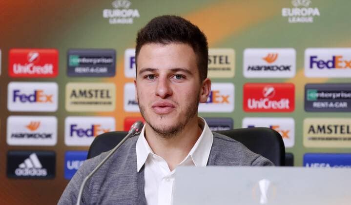 RB Leipzig - PK St.Petersburg Euro League Sankt Petersburg, 14.03.2018, Krestowski-Stadion, Fussball, UEFA EURO EM Europameisterschaft Fussball League, Achtelfinale (Re), Zenit St. Petersburg - RB Leipzig , RB Leipzig Pressekonferenz am Vorabend. Im Bild: Diego Demme ,