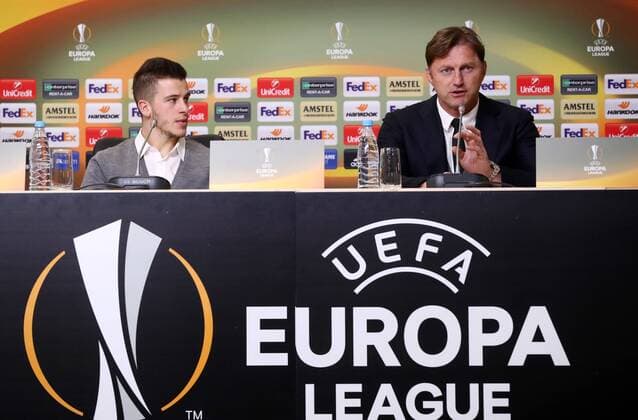 RB Leipzig - PK St.Petersburg Euro League Sankt Petersburg, 14.03.2018, Krestowski-Stadion, Fussball, UEFA EURO EM Europameisterschaft Fussball League, Achtelfinale (Re), Zenit St. Petersburg - RB Leipzig , RB Leipzig Pressekonferenz am Vorabend. Im Bild: Diego Demme (l.) und Trainer Ralph Hasenhüttl Hasenhuettl (RB Leipzig). ,