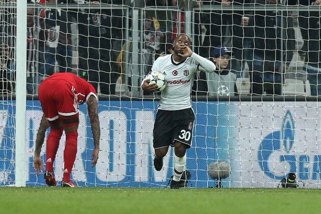 Torjubel von Vagner Silva De Souza Love 30 (Besiktas Istanbul) zum 1:2, Besiktas Istanbul vs. FC Bayern Muenchen, Fussball, Achtelfinale, Champions League, 14.03.2018 Istanbul Istanbul Tuerkei