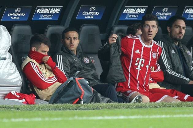 Thiago Alcantara 6 (FC Bayern Muenchen) wieder zurueck auf der Bank, Besiktas Istanbul vs. FC Bayern Muenchen, Fussball, Achtelfinale, Champions League, 14.03.2018 Istanbul Istanbul Tuerkei