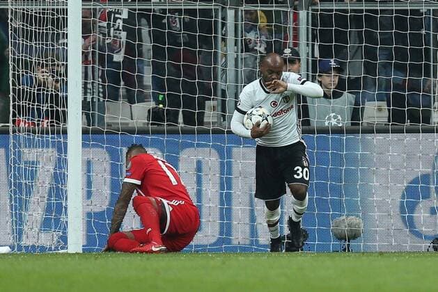 Fußball, CL, Besiktas Istanbul - Bayern München Torjubel von Vagner Silva De Souza Love 30 (Besiktas Istanbul) zum 1:2, Besiktas Istanbul vs. FC Bayern Muenchen, Fussball, Achtelfinale, Champions League, 14.03.2018 Istanbul Istanbul Tuerkei