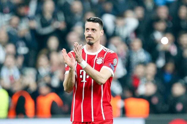 Fußball, CL, Besiktas Istanbul - Bayern München Schlussjubel in der Fankurve, Sandro Wagner 2 (FC Bayern Muenchen), Besiktas Istanbul vs. FC Bayern Muenchen, Fussball, Achtelfinale, Champions League, 14.03.2018 Istanbul Istanbul Tuerkei