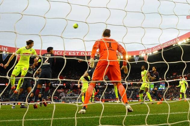 Fußball, Paris Saint Germain - Angers SCO 01 KEVIN TRAPP (PSG) - 04 MATEO PAVLOVIC (SCO) - 02 THIAGO SILVA (PSG) FOOTBALL : Paris SG vs Angers - Ligue 1 Conforama - 14 03 2018 AnthonyBIBARD FEP Panoramic 