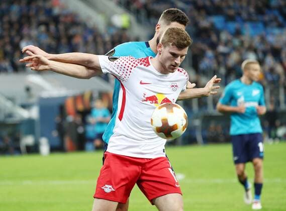 St.Petersburg - RB Leipzig Fussball Euro League Sankt Petersburg, 15.03.2018, Krestowski-Stadion, Fussball, UEFA EURO EM Europameisterschaft Fussball League, Achtelfinale Rueckspiel Rematch , FK Zenit St. Petersburg vs. RB Leipzig , Im Bild: Timo Werner (11, RB Leipzig) vor MihaÊMevlja (23, Zenit). ,